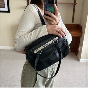 💯 Authentic Chanel Caviar Square Stitch bag